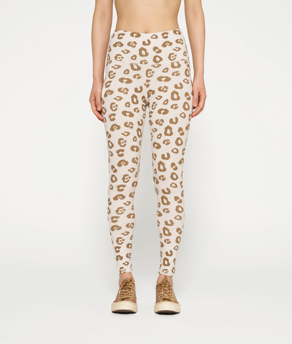 yoga leggings leopard | soft white melee