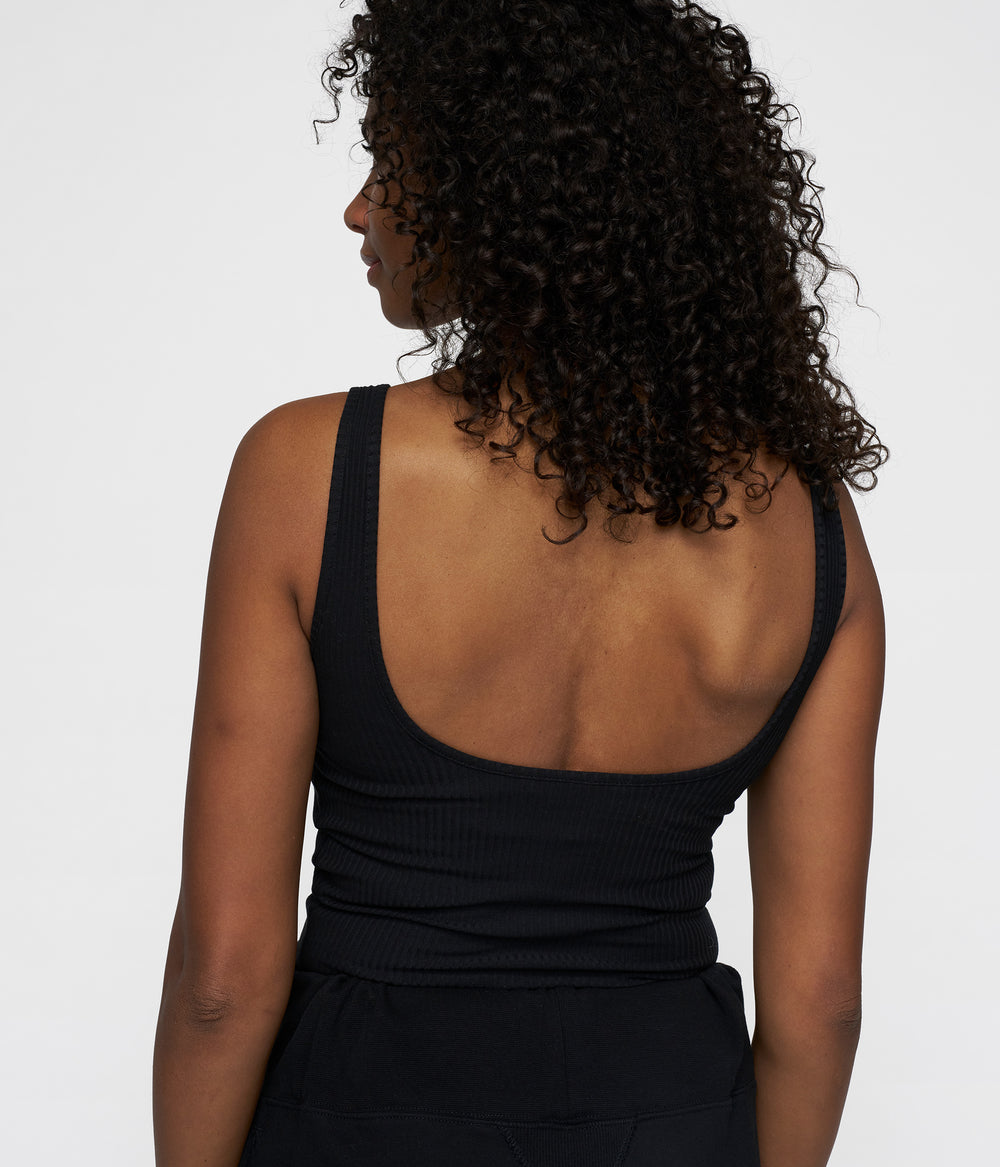 ballet top back scoop | black