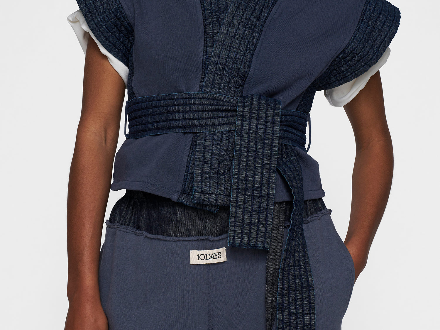 padded kimono gilet | yale blue