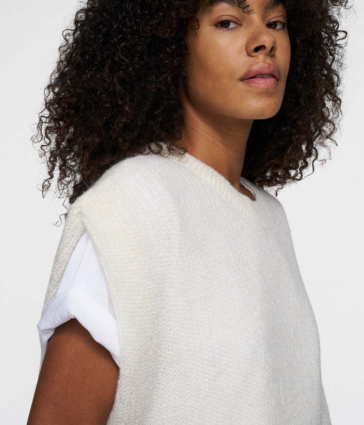 shortsleeve knit sweater | ecru