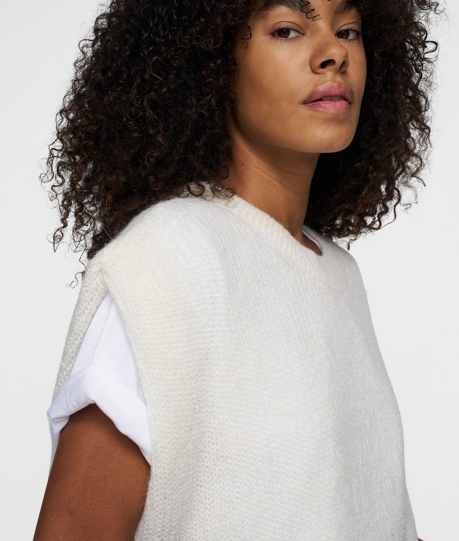 shortsleeve knit sweater | ecru