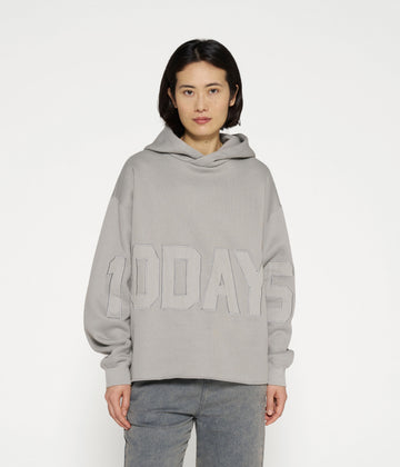 statement hoodie logo patch | graphite