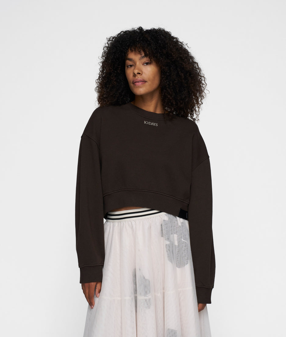 cropped sweater | chocolate