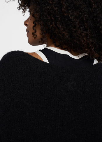 deep neck knit sweater | black