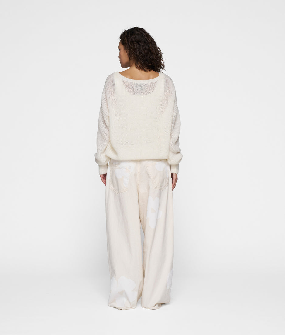 deep neck knit sweater | ecru