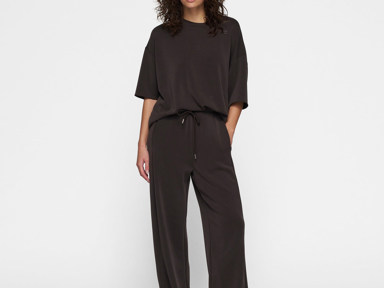 soft wide leg jogger | chocolate