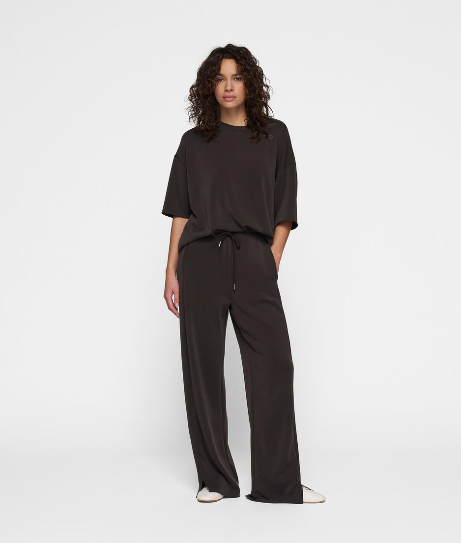 soft wide leg jogger | chocolate