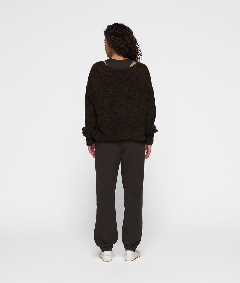 deep neck knit sweater | chocolate