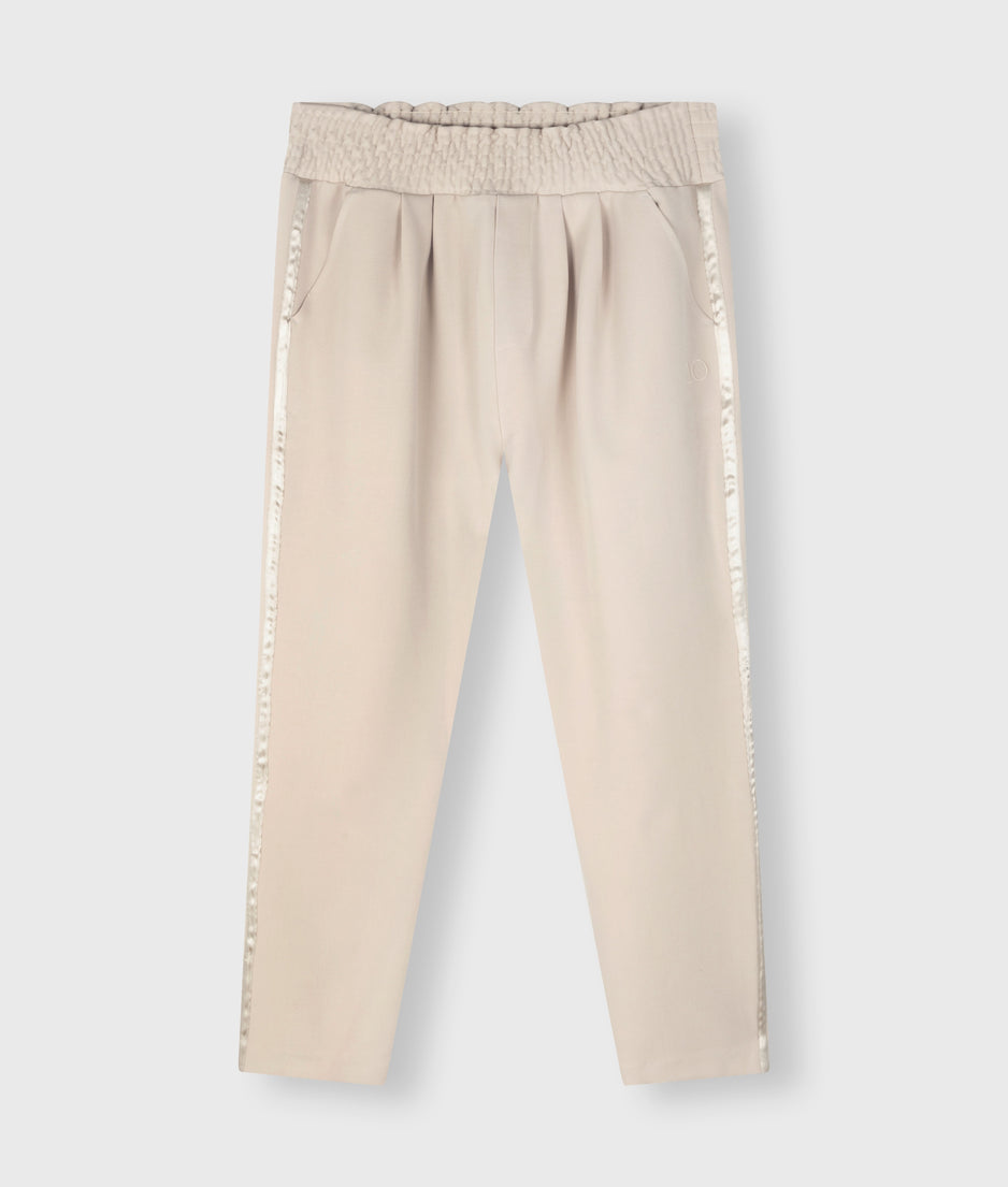 crepe pants | light safari