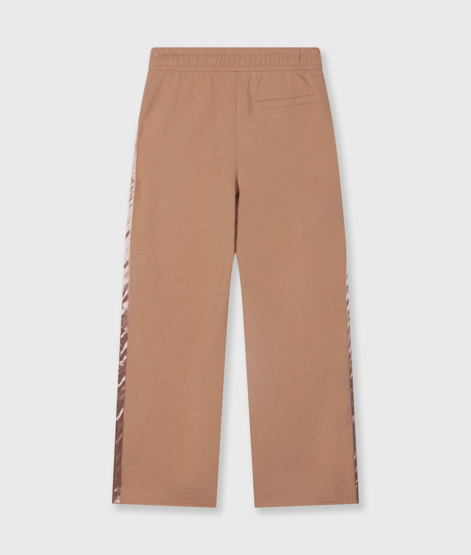 flared jogger | fudge