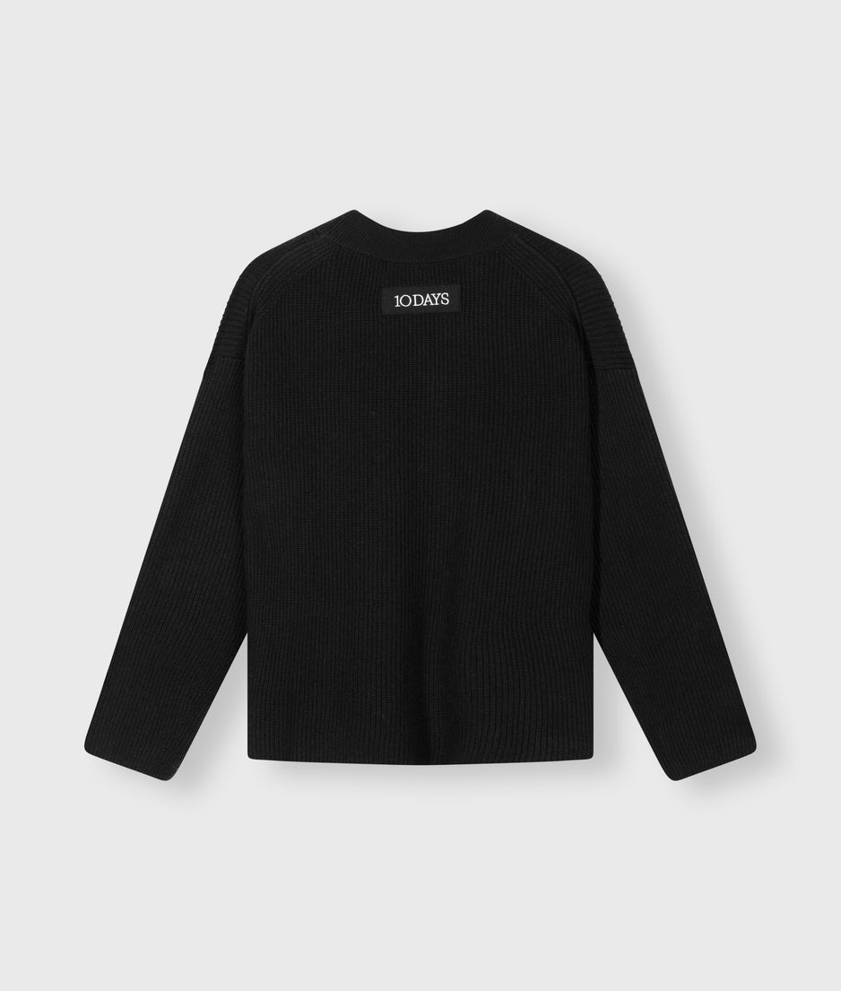 knit sweater | black