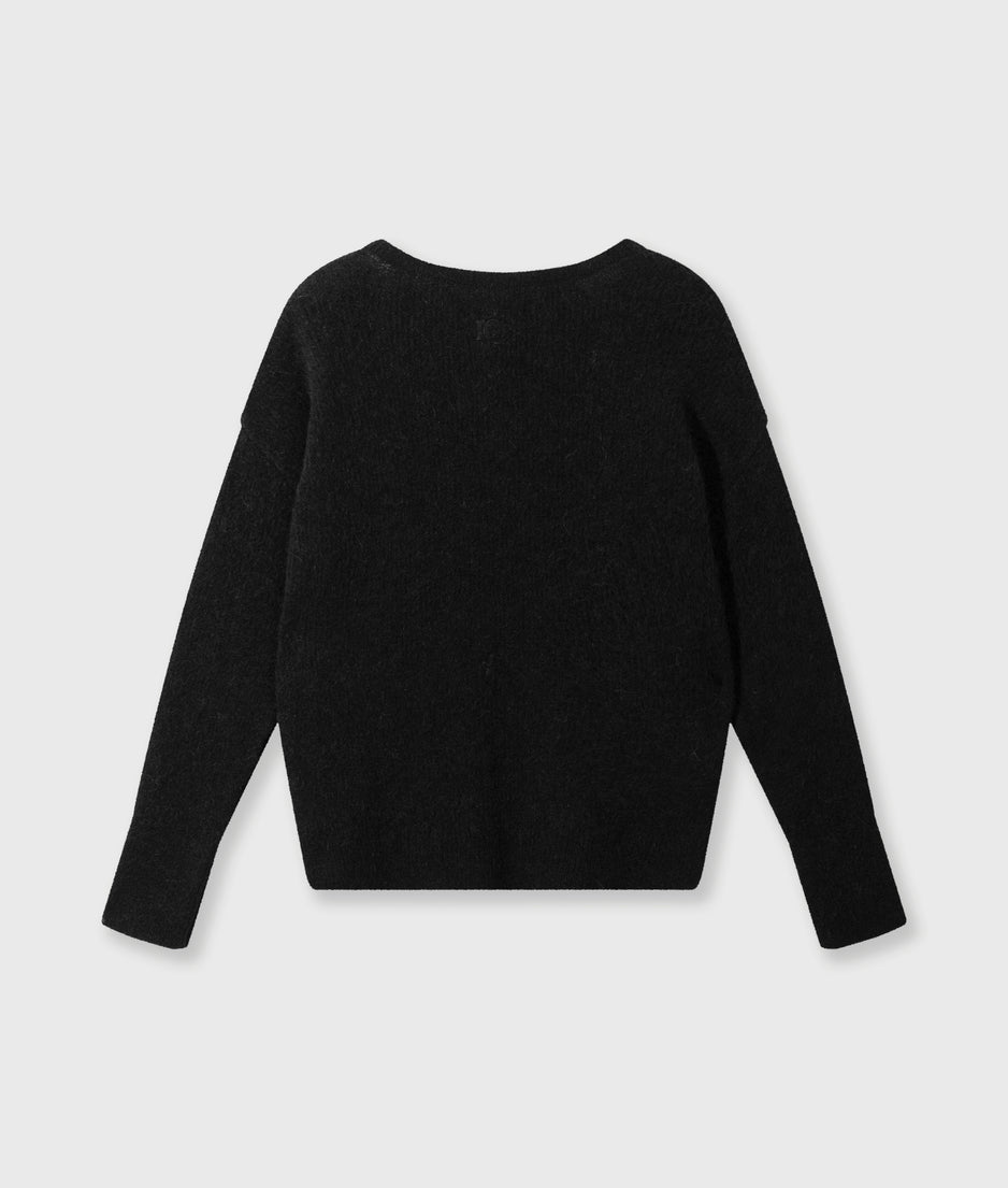 deep neck knit sweater | black