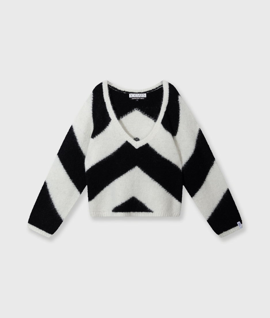 soft v-neck sweater stripe | ecru/black