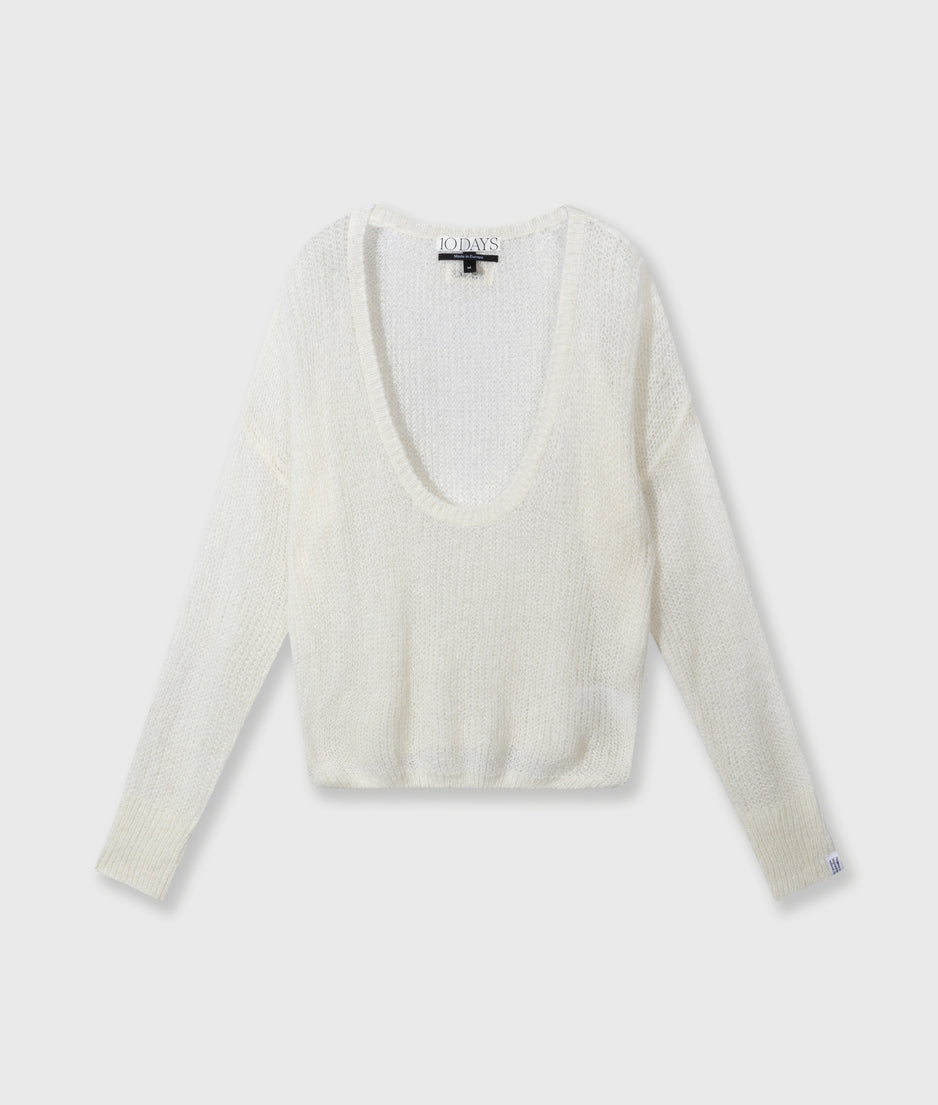 deep neck knit sweater | ecru