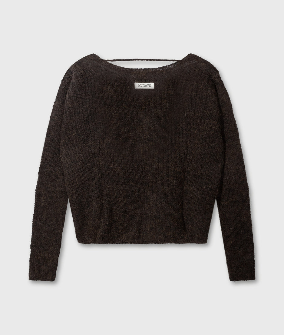 deep neck knit sweater | chocolate