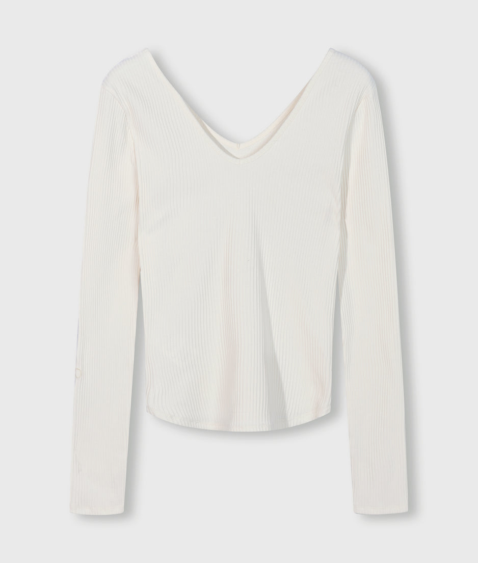 v-neck long sleeve ballet top | ecru