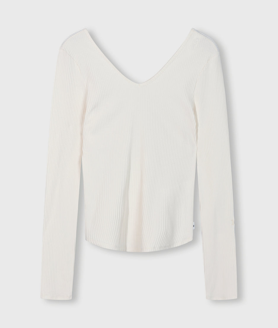 v-neck long sleeve ballet top | ecru