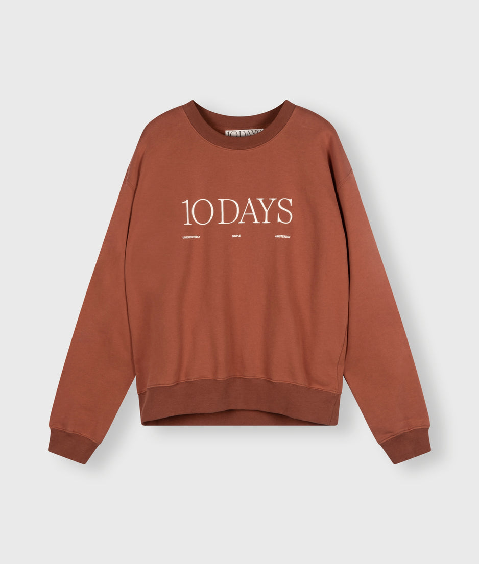 logo sweater | saddle brown