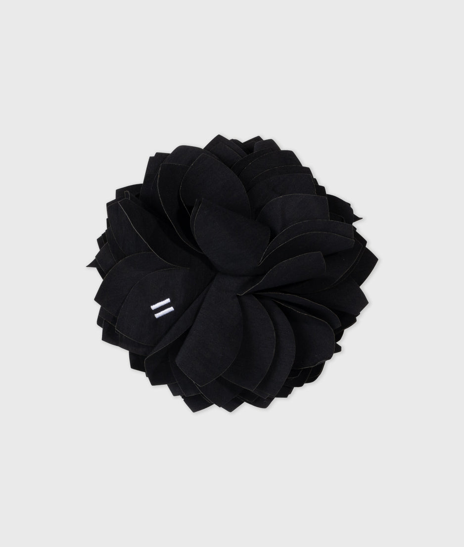 flower corsage small | black