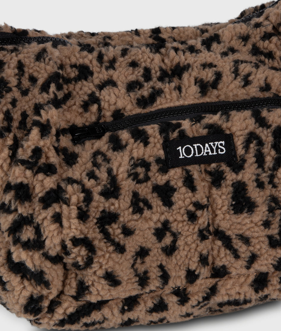 banana bag teddy leopard | dark fudge