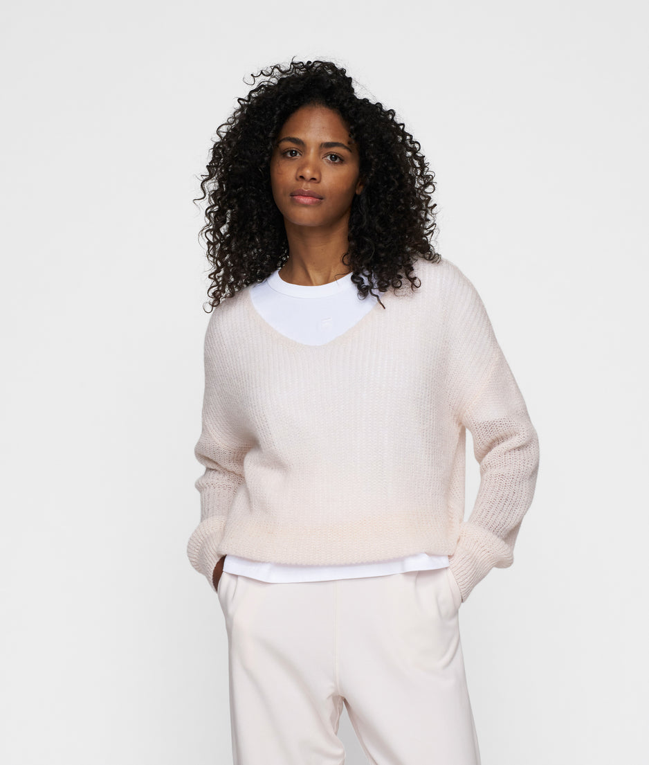 deep neck knit sweater | marshmallow