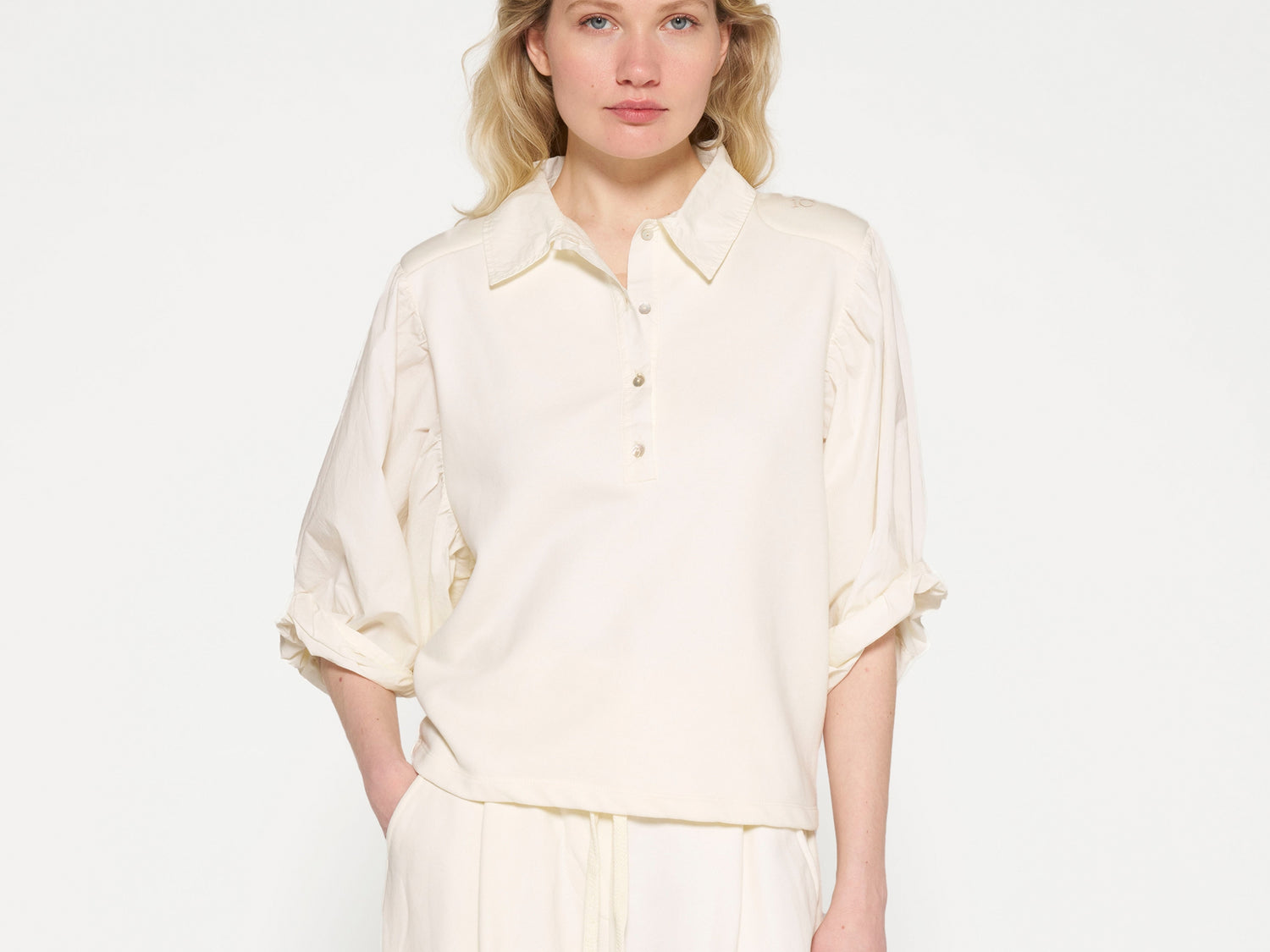 balloon sleeve polo blouse | light natural