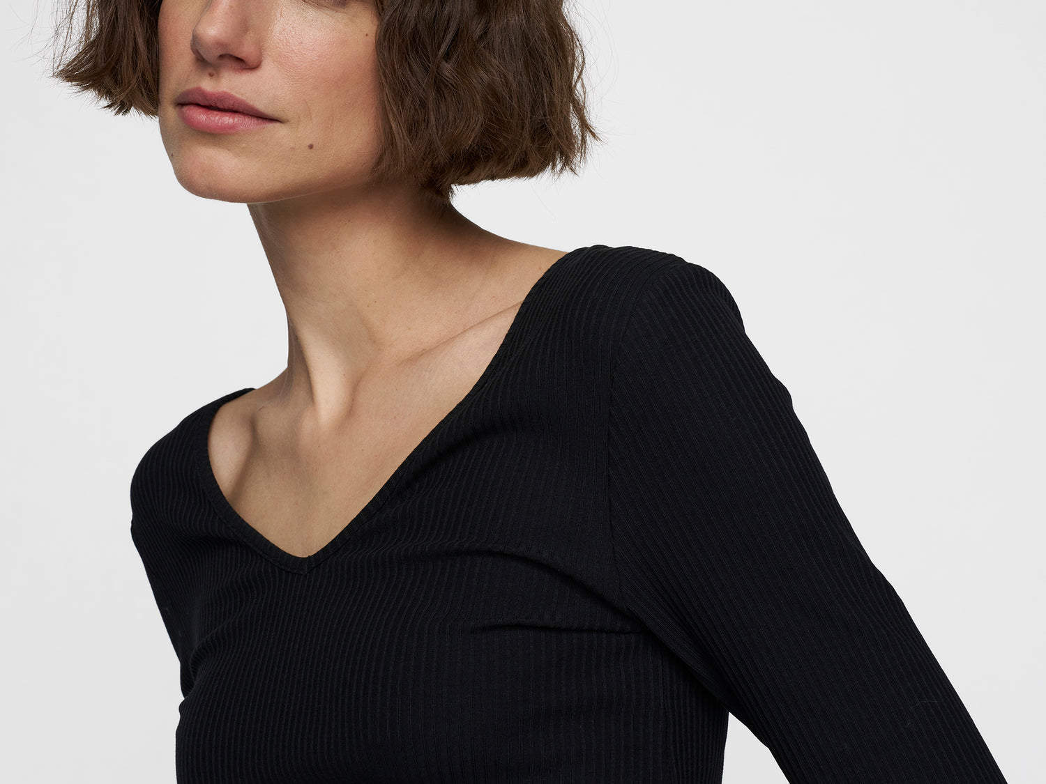 v-neck long sleeve ballet top | black