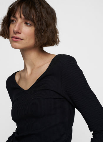 v-neck long sleeve ballet top | black