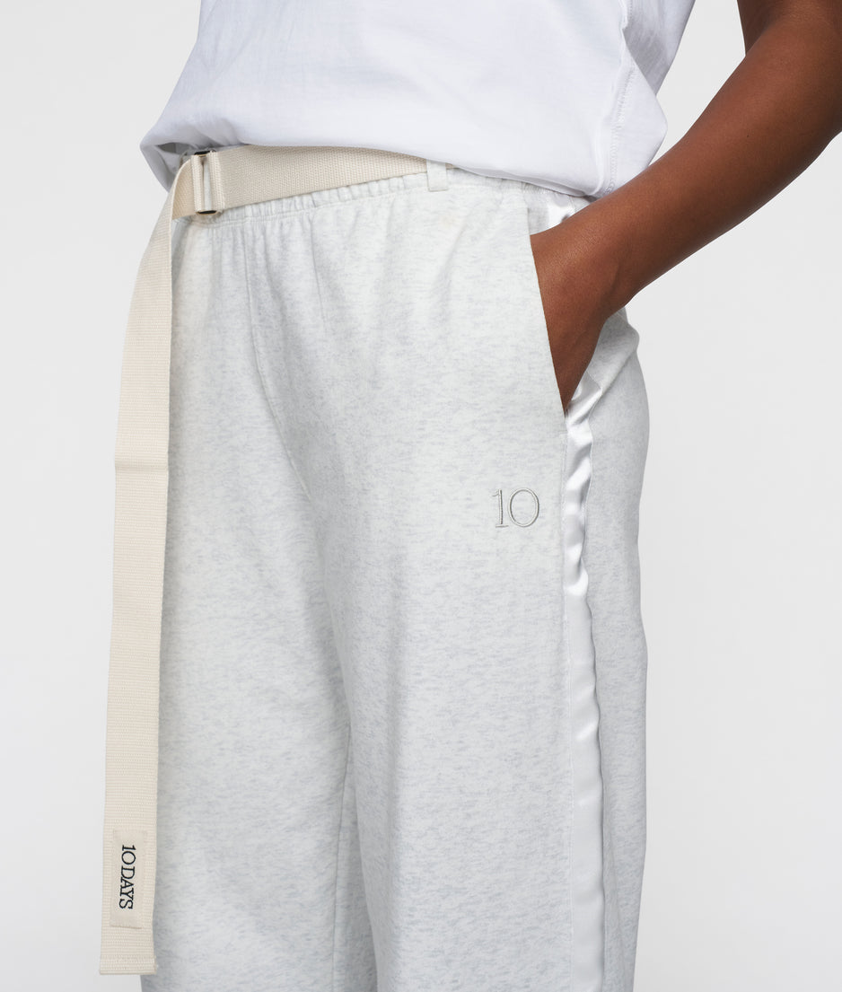 belted Bar jogger fleece | white melee