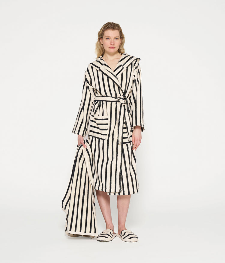 bathrobe stripes | ecru/black