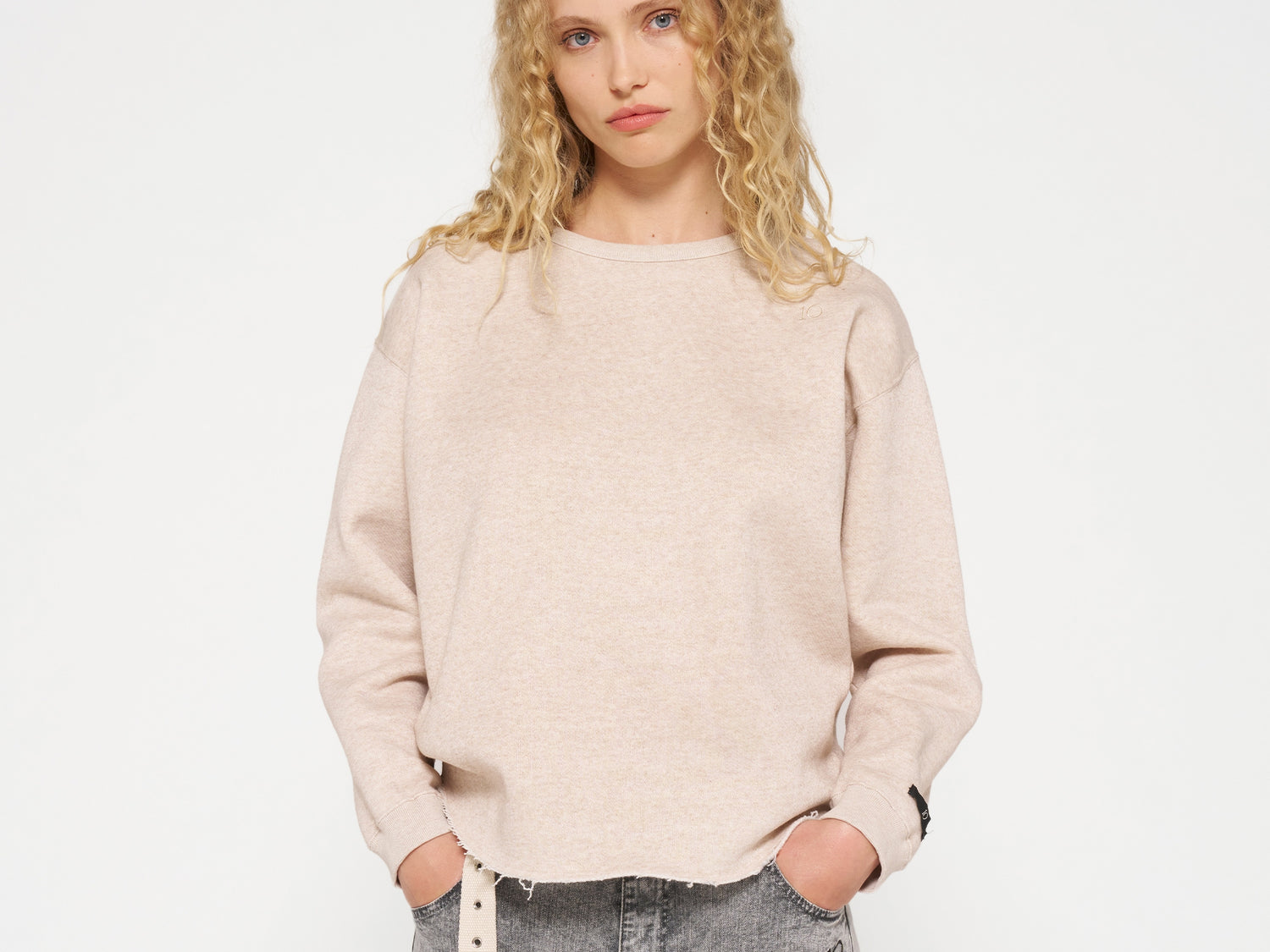 raw edge sweater | light latte melee