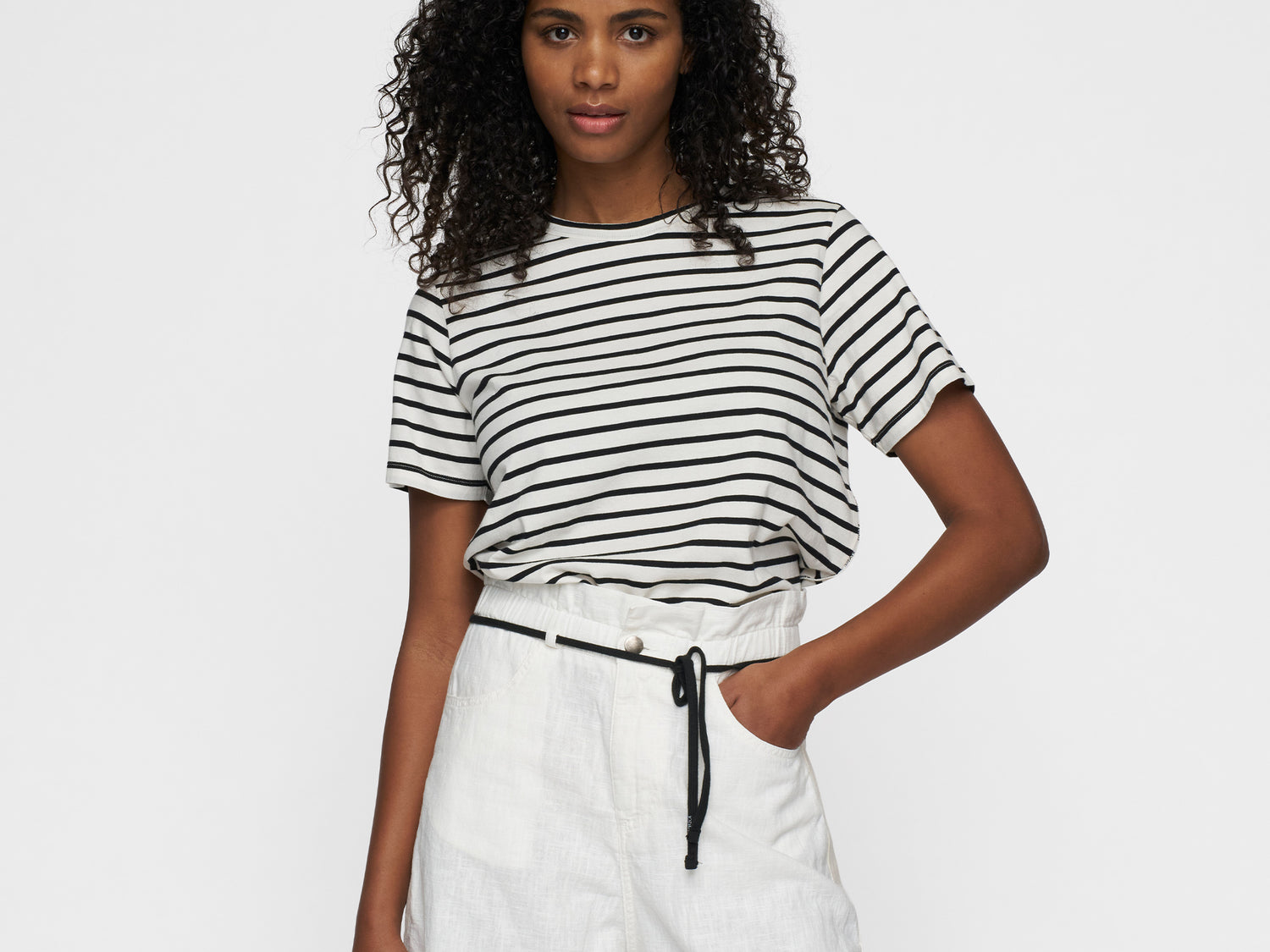 petite tee stripes | ecru/black