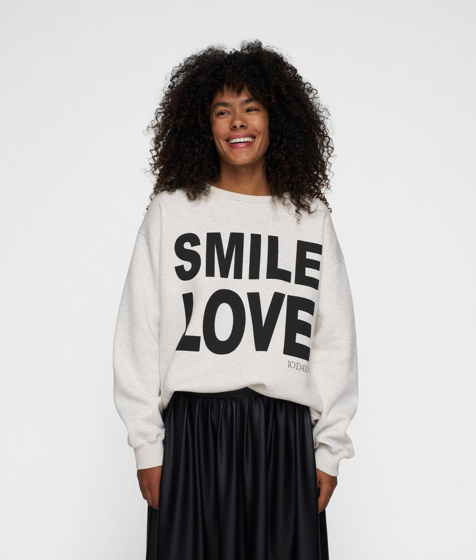 statement sweater smile love | soft white melee