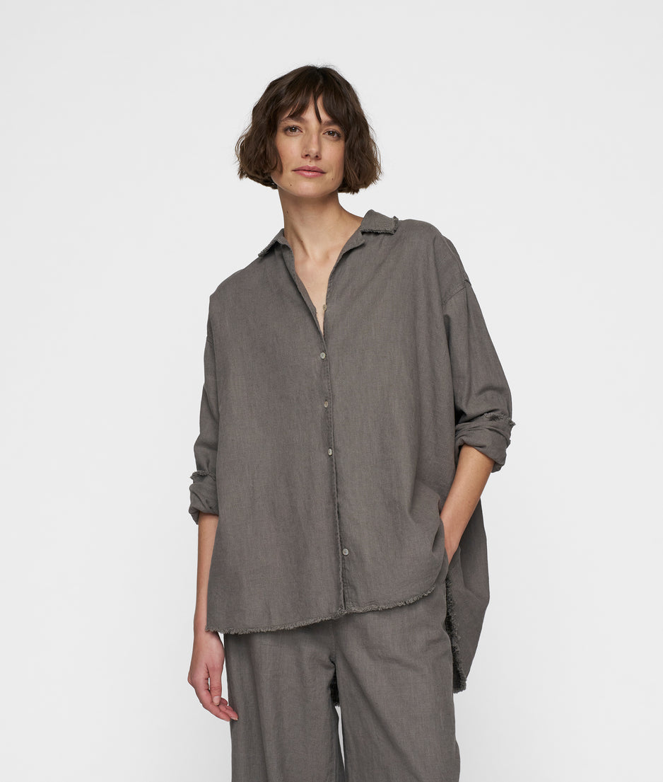 blouse linen | oil