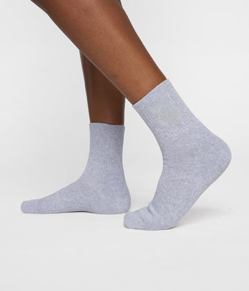 socks medal | white grey melee