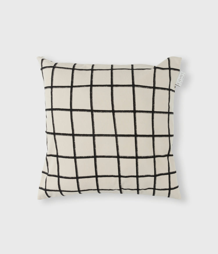 10DAYS x Lois Schindeler pillow cover check | light safari