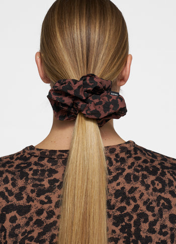 scrunchie leopard | dark fudge