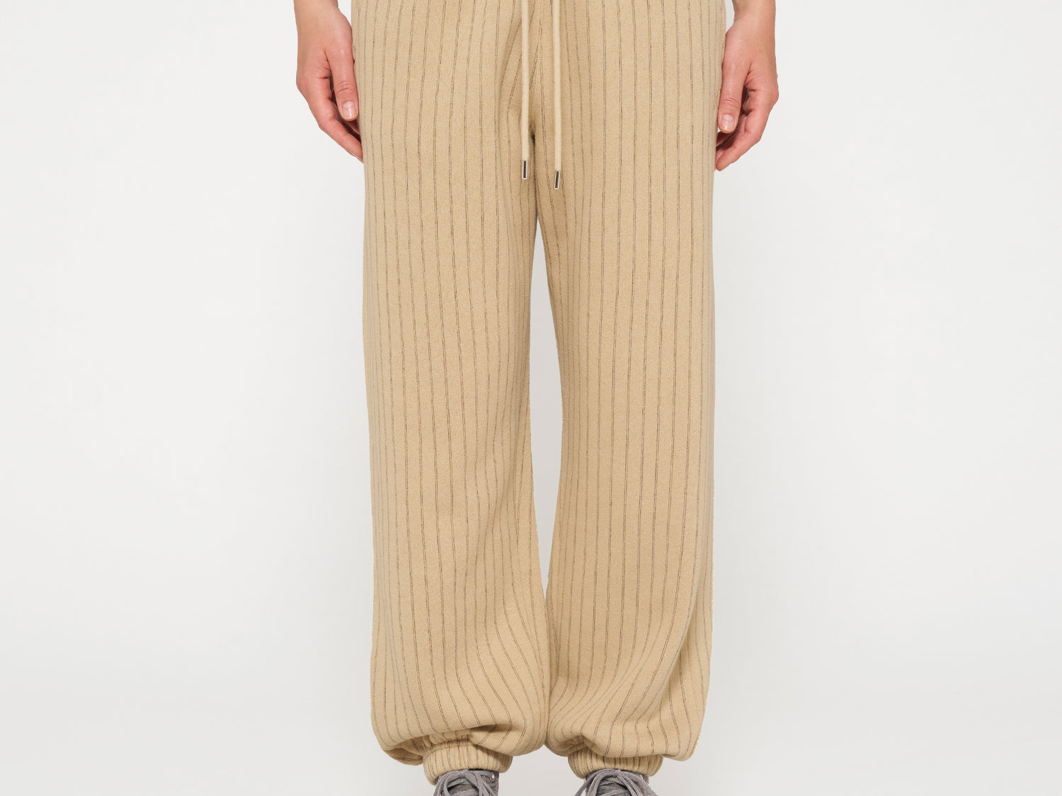 Bar jogger foam pinstripe | light latte