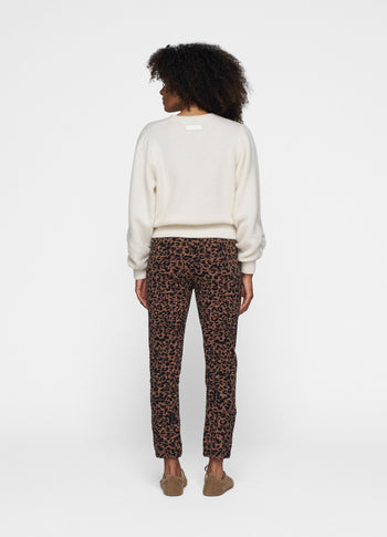 cropped jogger leopard | dark fudge