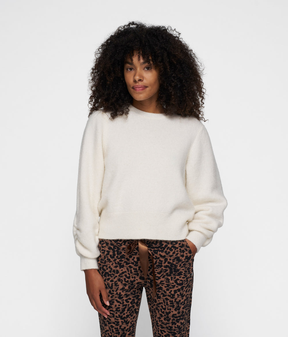 puffed sleeves knit sweater | ecru