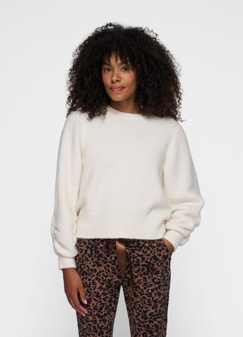 puffed sleeves knit sweater | ecru