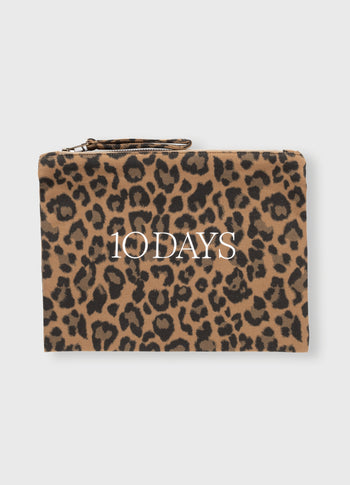 pouch fleece leopard | cedar brown