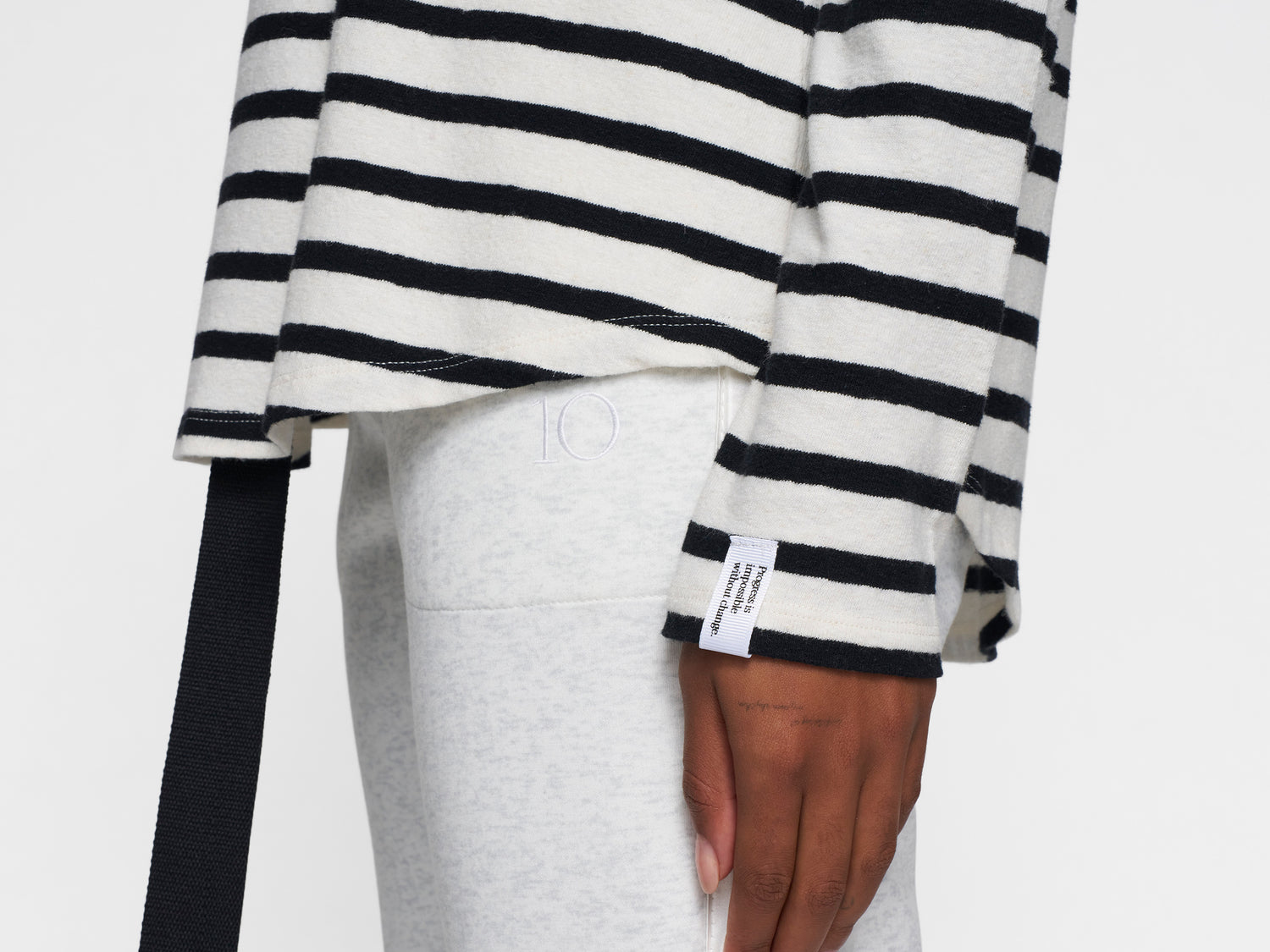 long sleeve tee linen stripes | ecru/black