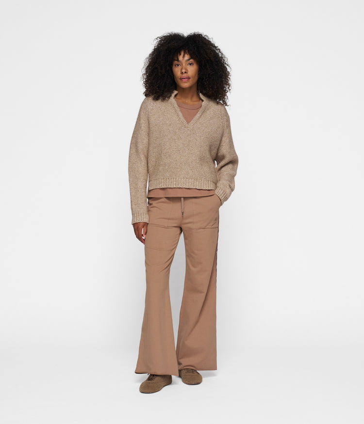 flared jogger | fudge