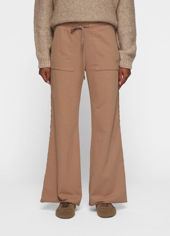 flared jogger | fudge